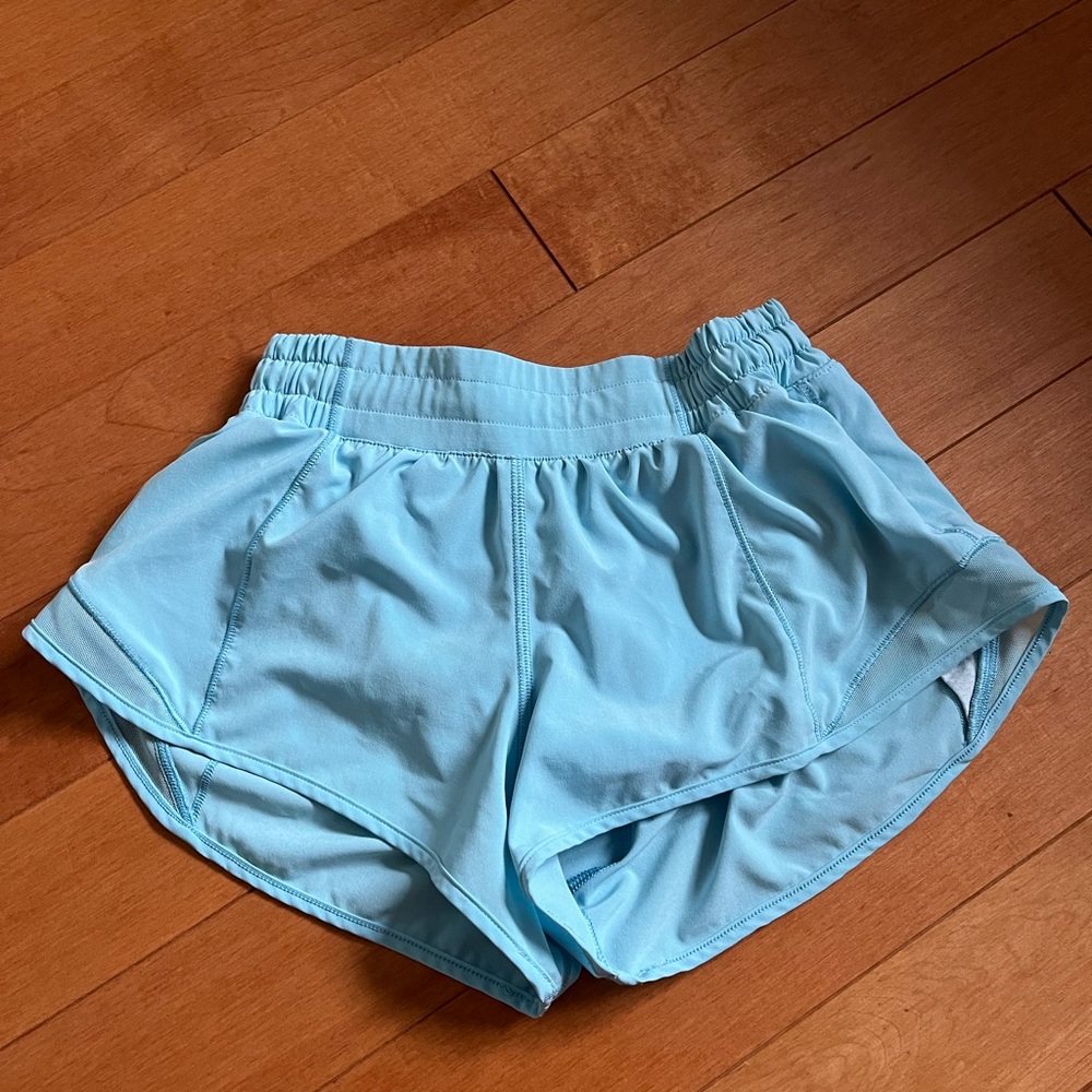 Lululemon 2.5 inch low rise short